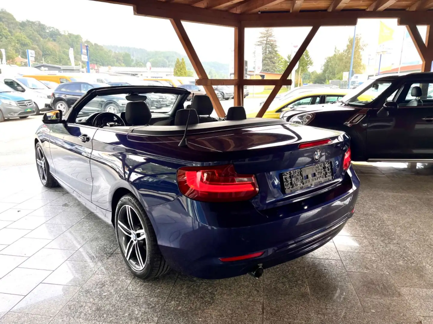 Vehicle image, number 7