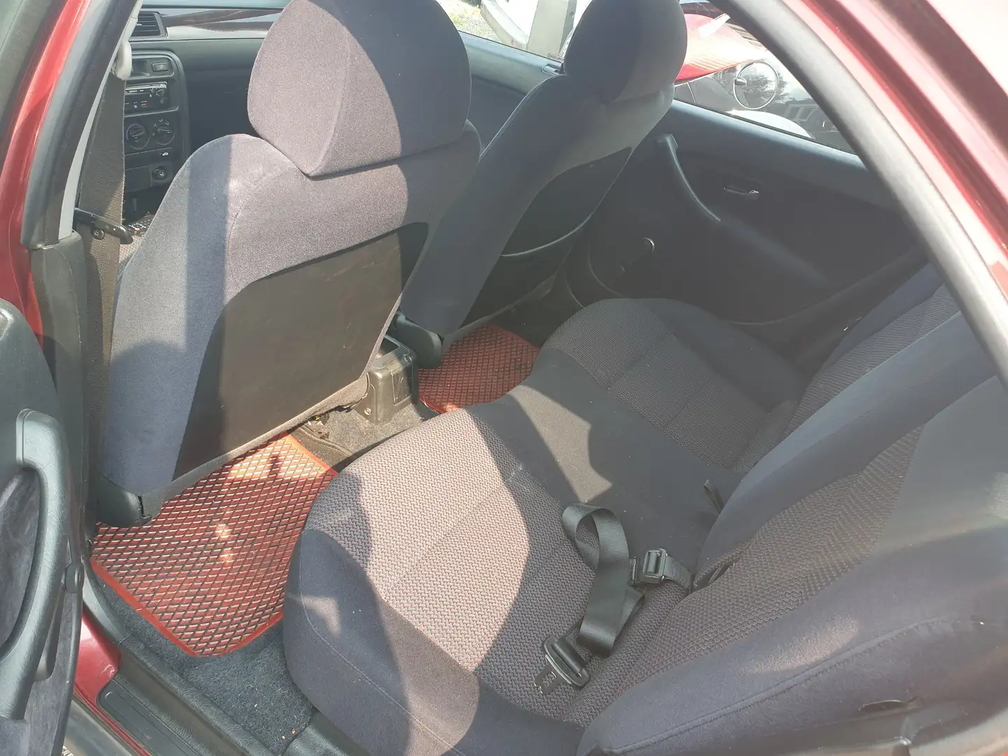Vehicle image, number 9