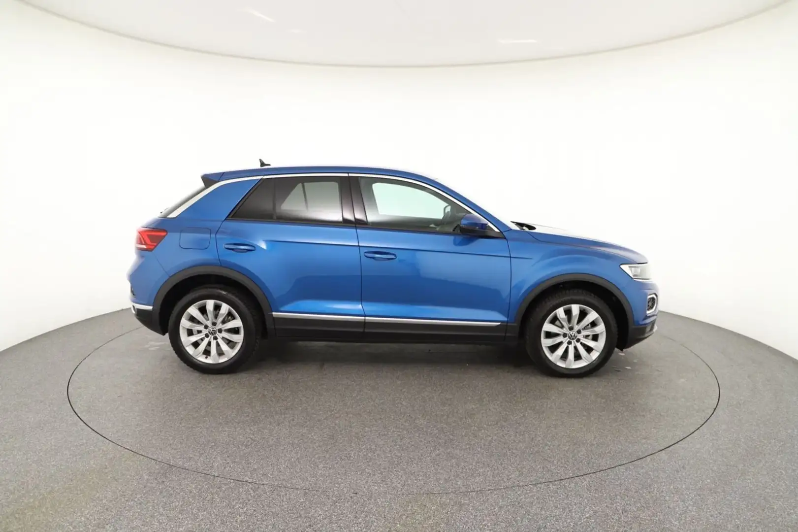 Vehicle image, number 6