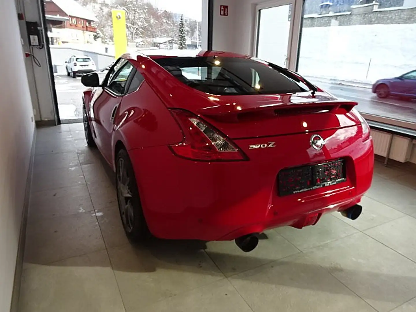 Vehicle image, number 6