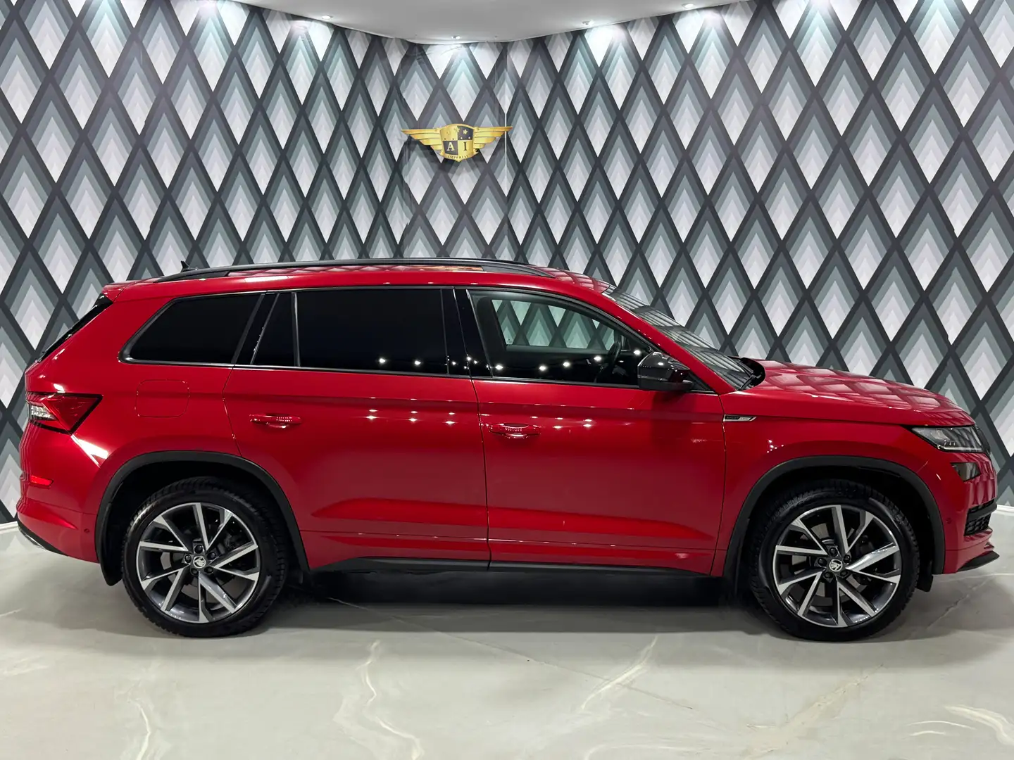 Vehicle image, number 8