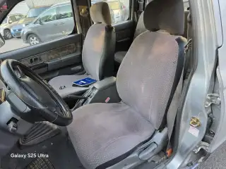 Vehicle image thumbnail, number 6