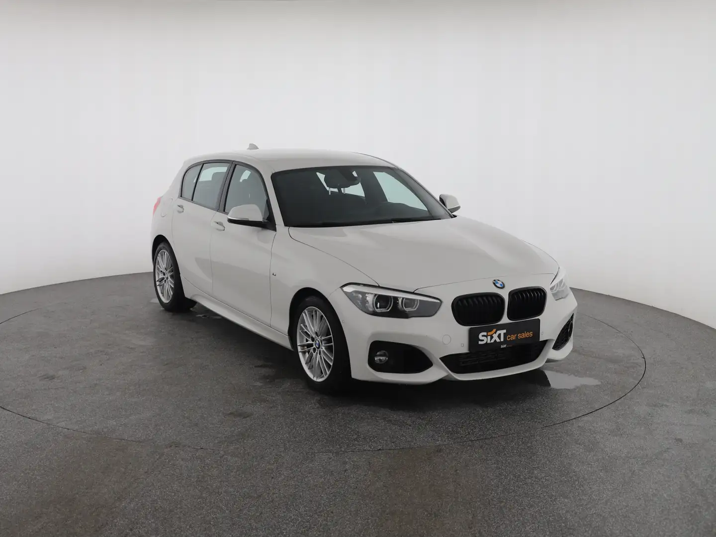 Vehicle image, number 1