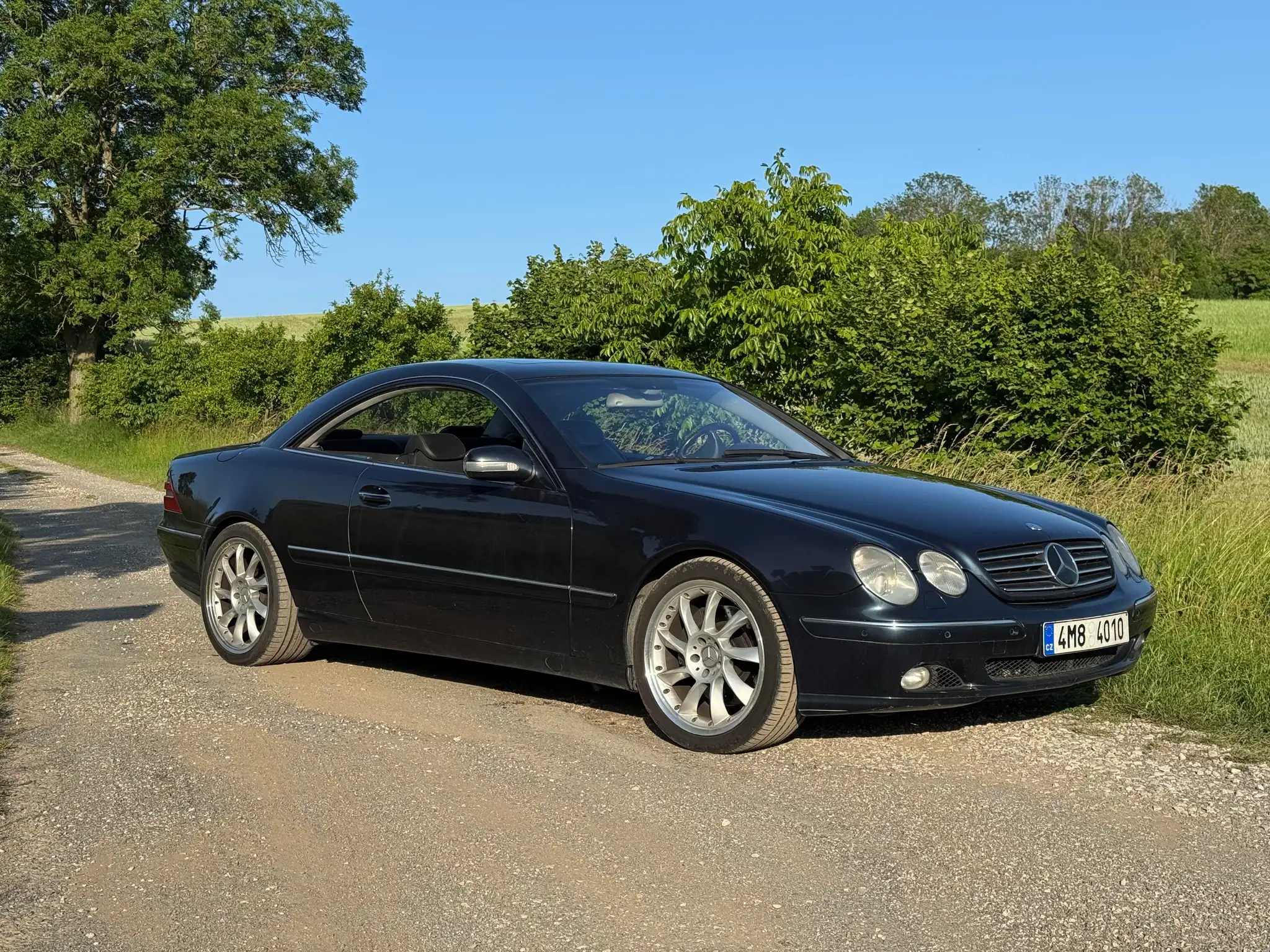 Vehicle image, number 8