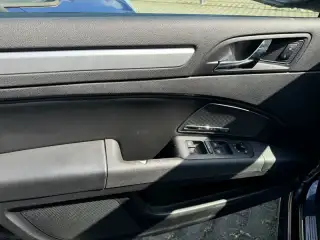 Vehicle image thumbnail, number 12