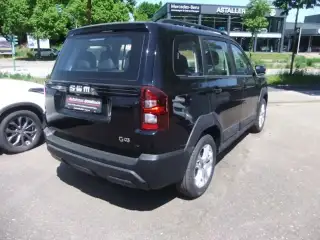 Vehicle image thumbnail, number 3