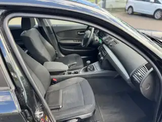 Vehicle image thumbnail, number 8