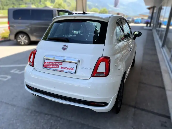 Additional image of the vehicle