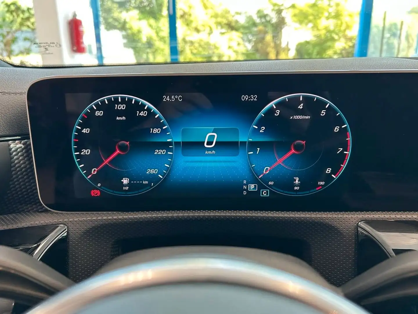 Vehicle image, number 9