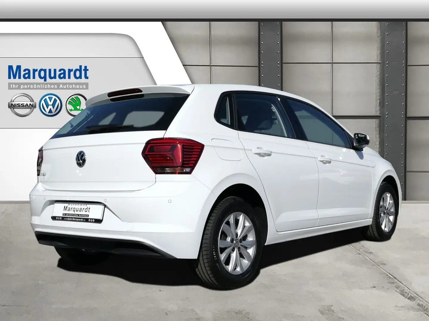 Vehicle image, number 3