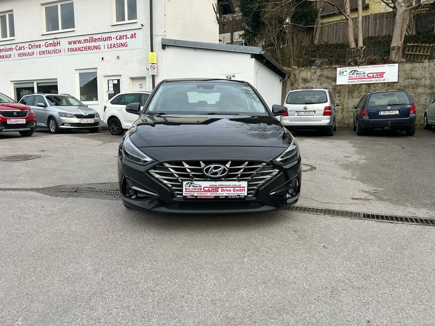 Vehicle image, number 3