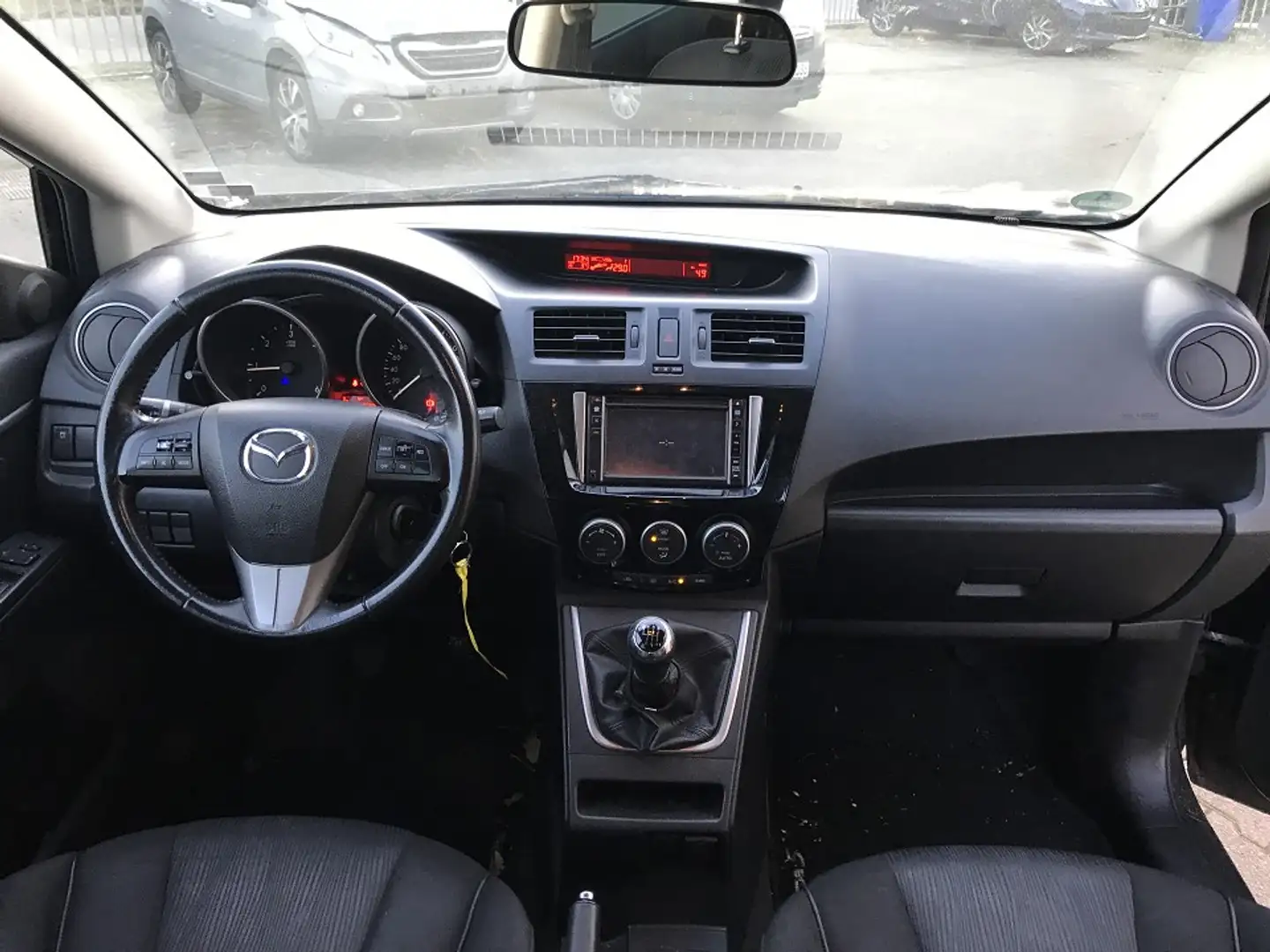 Vehicle image, number 9