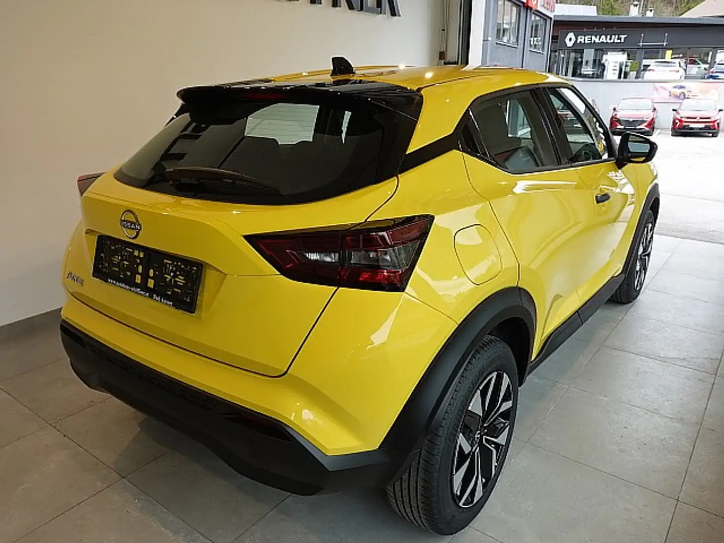 Vehicle image, number 2