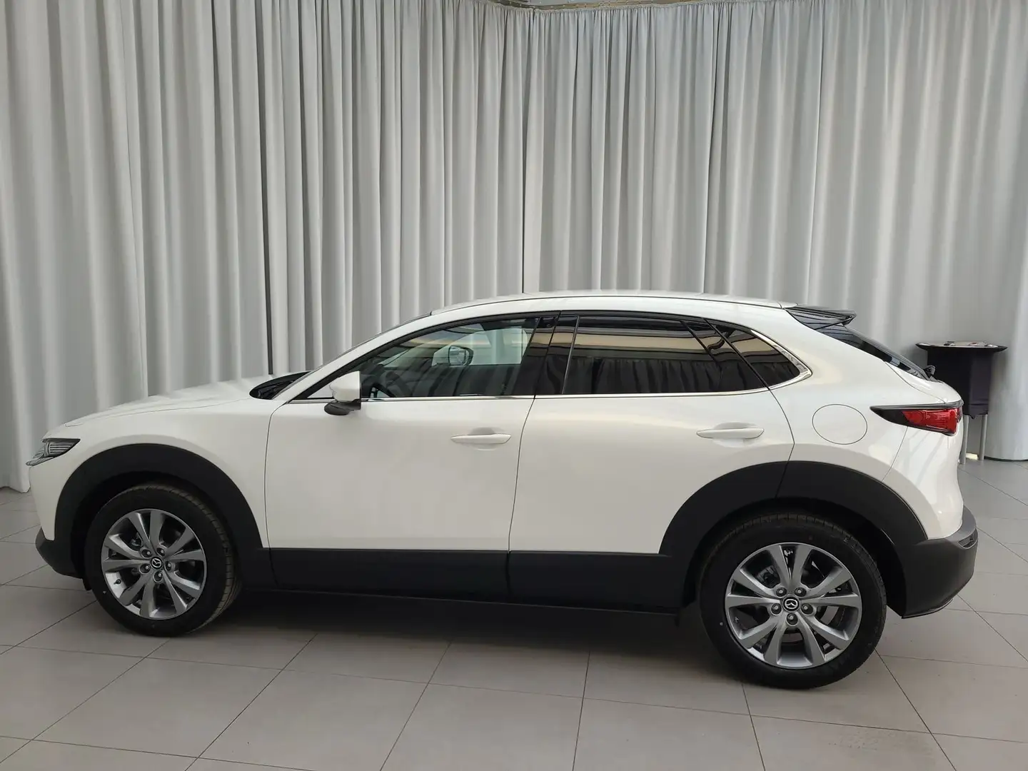 Vehicle image, number 7