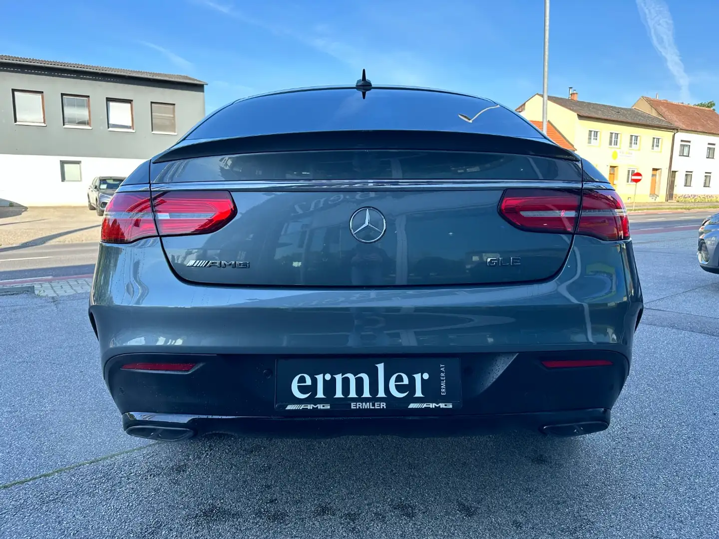 Vehicle image, number 5