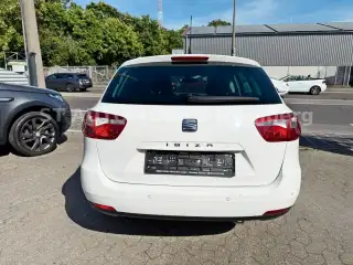 Vehicle image thumbnail, number 4