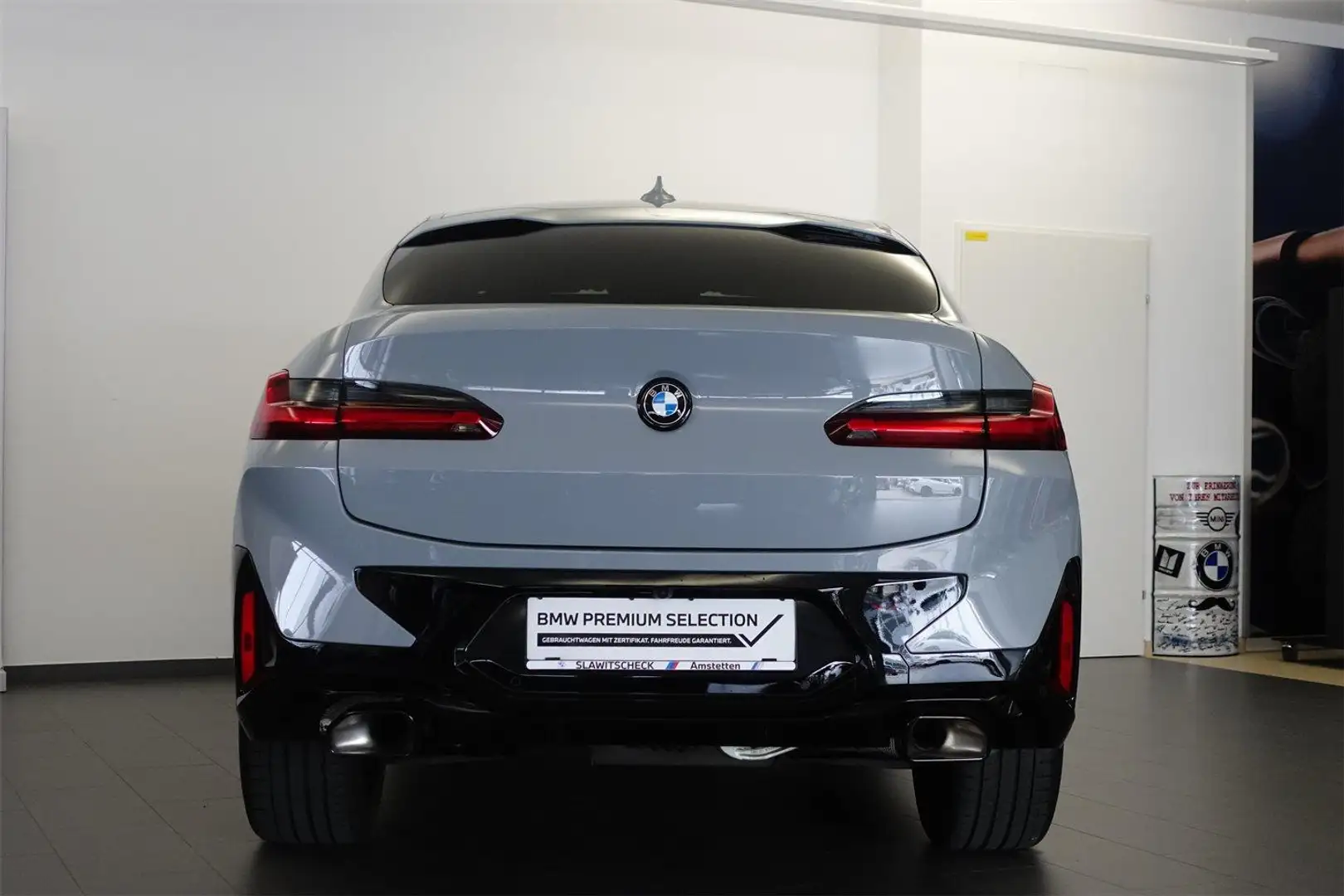 Vehicle image, number 4