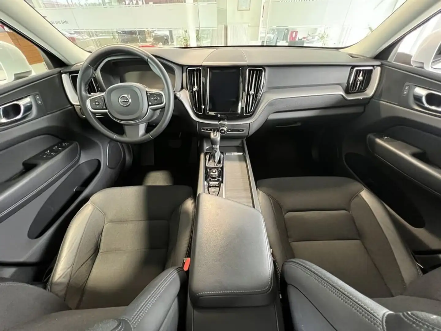 Vehicle image, number 8