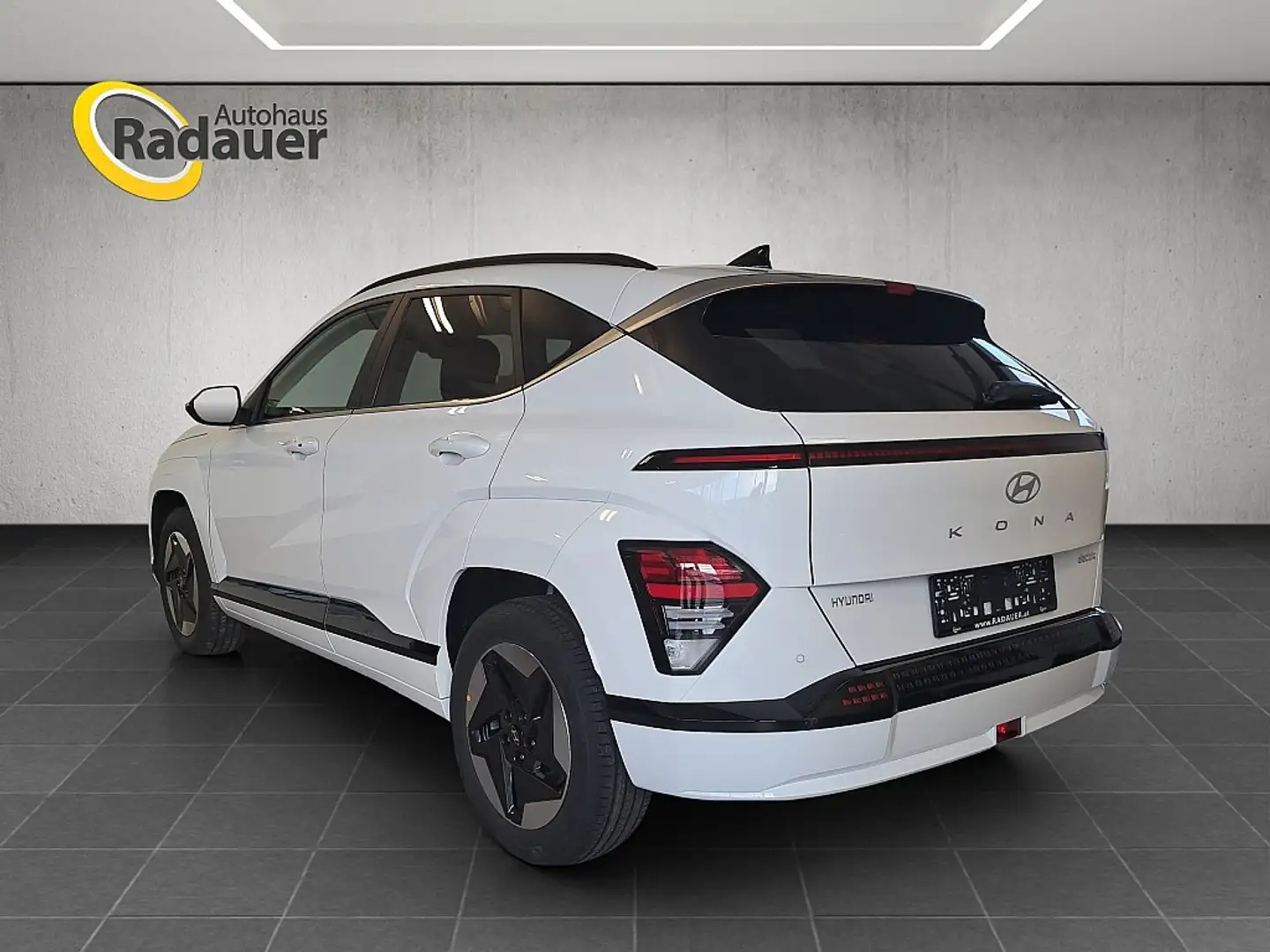 Vehicle image, number 3