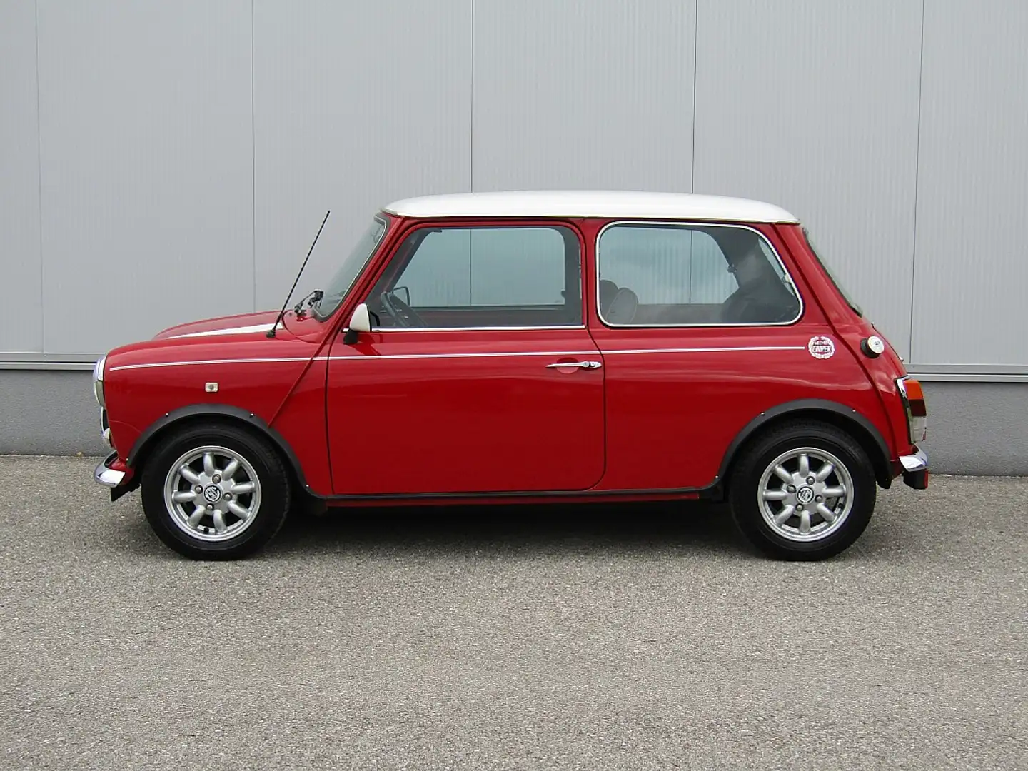 Vehicle image, number 2