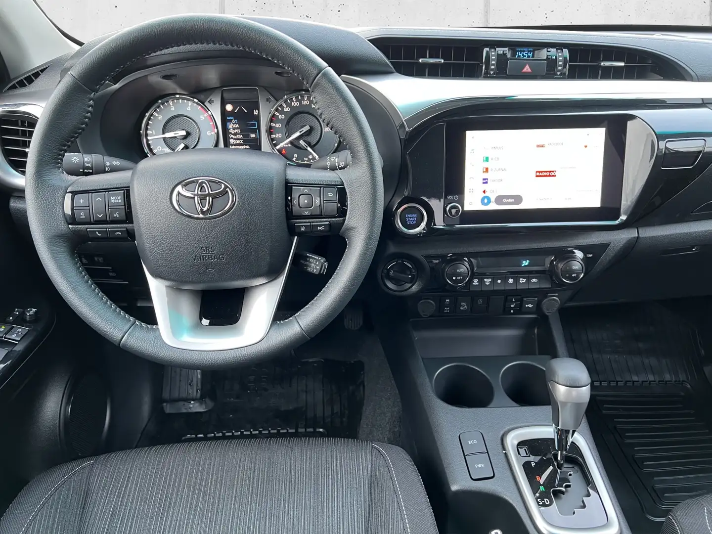 Vehicle image, number 8