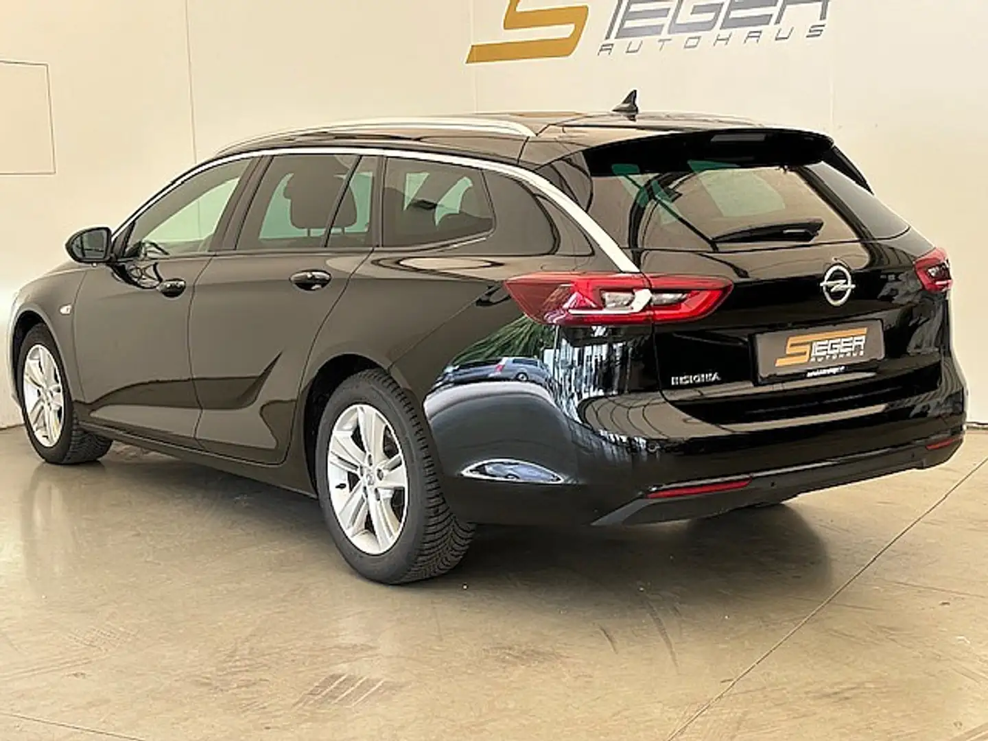 Vehicle image, number 3