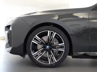 Vehicle image thumbnail, number 8
