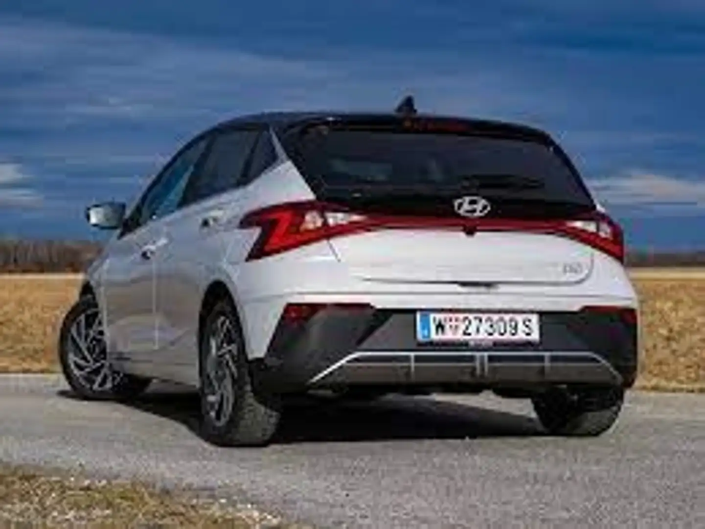Vehicle image, number 4