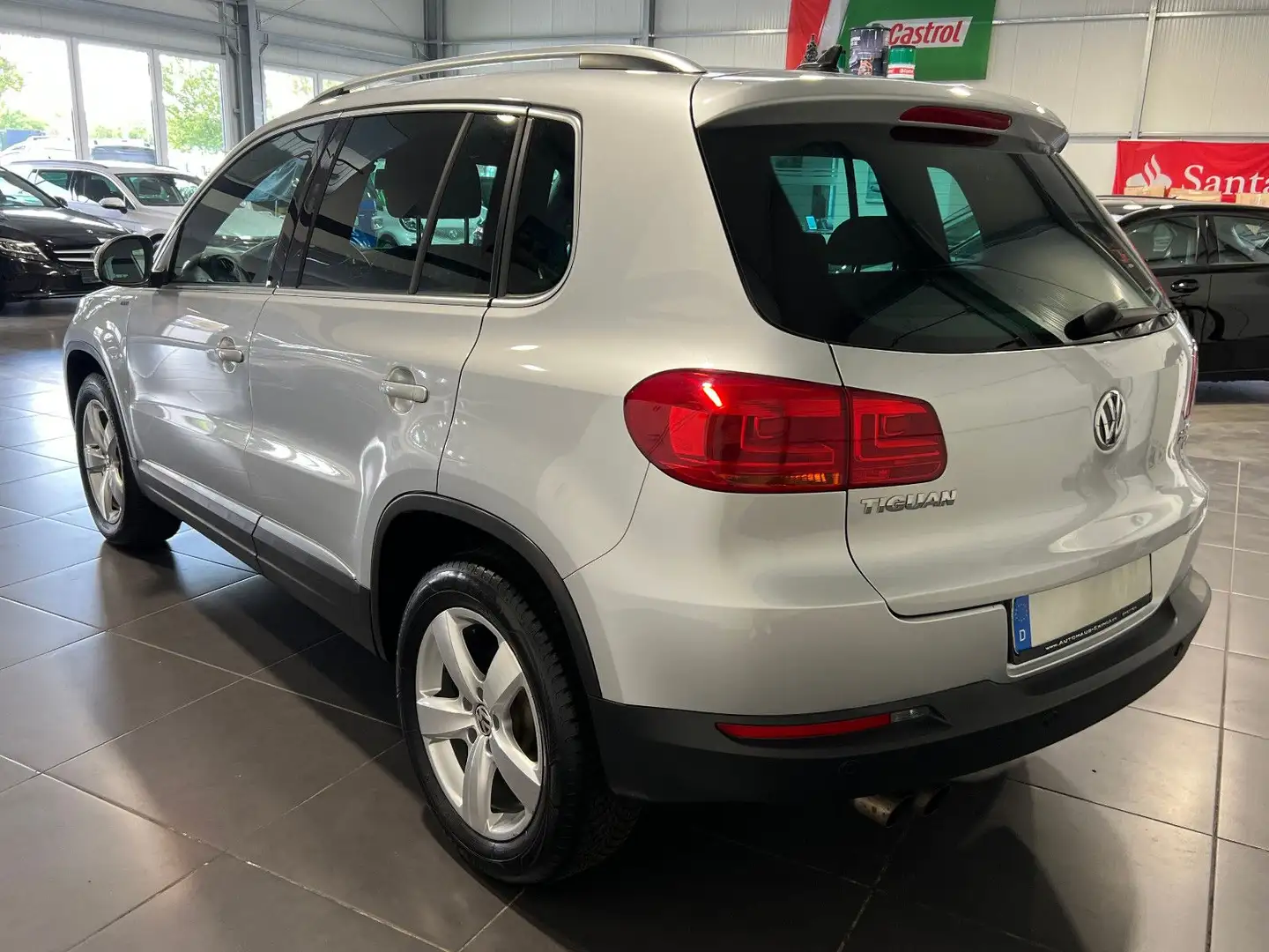 Vehicle image, number 2