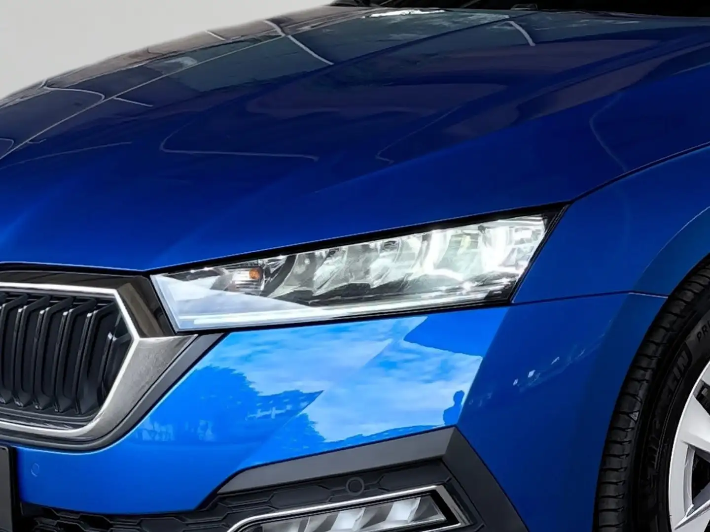 Vehicle image, number 9
