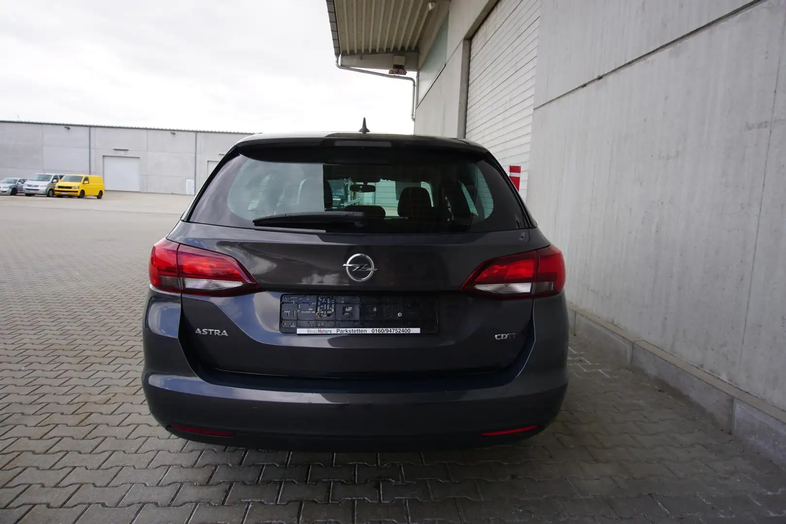 Vehicle image, number 7