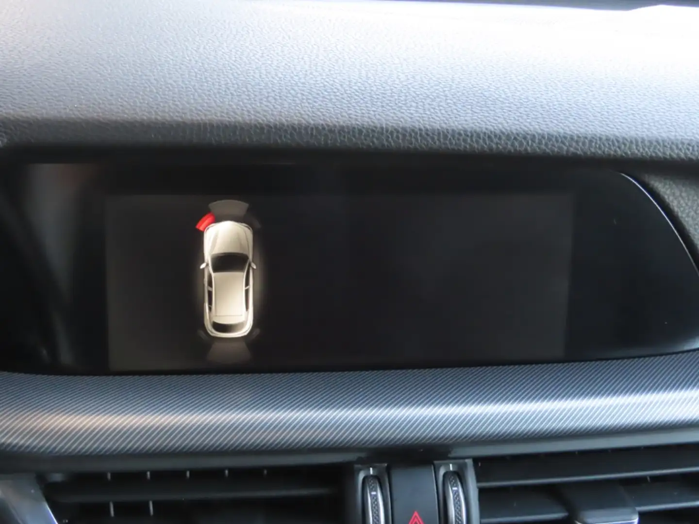 Vehicle image, number 13