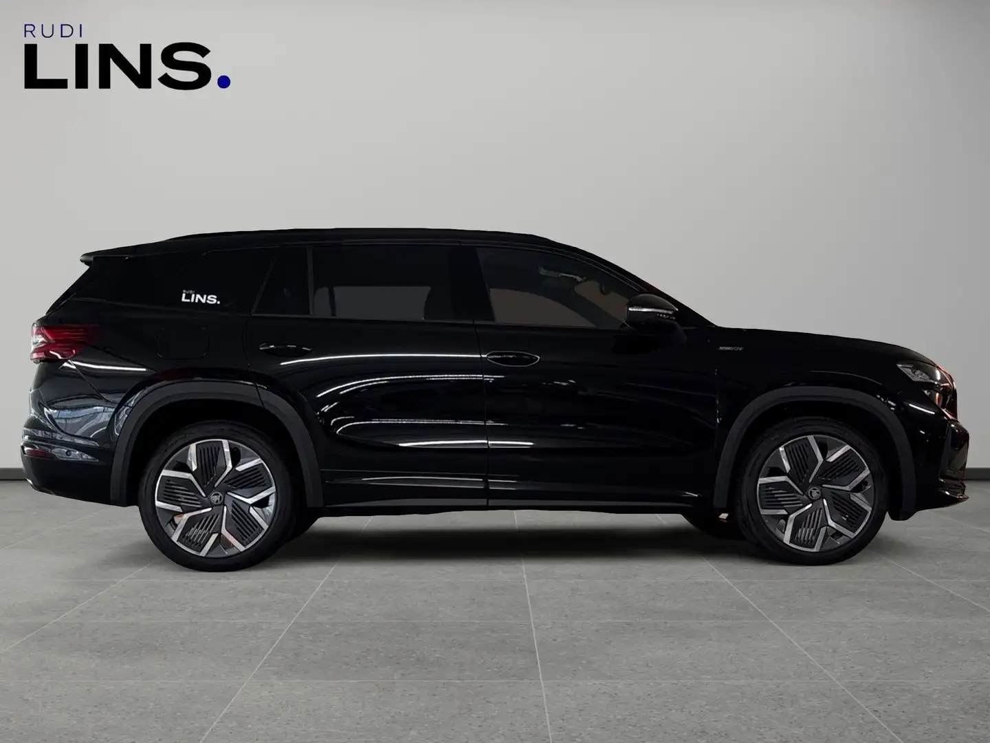 Vehicle image, number 6