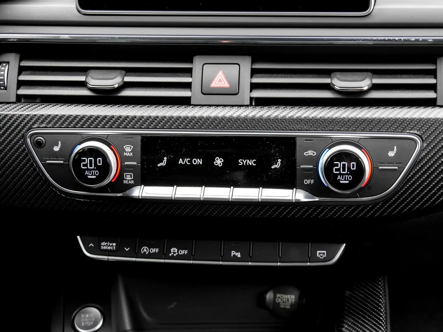 Vehicle image, number 8
