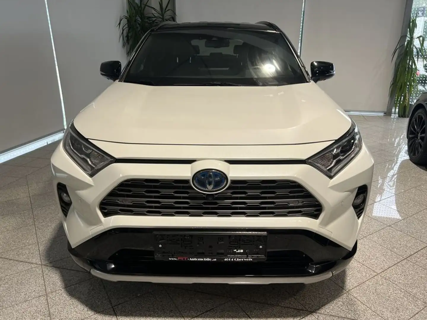 Vehicle image, number 2