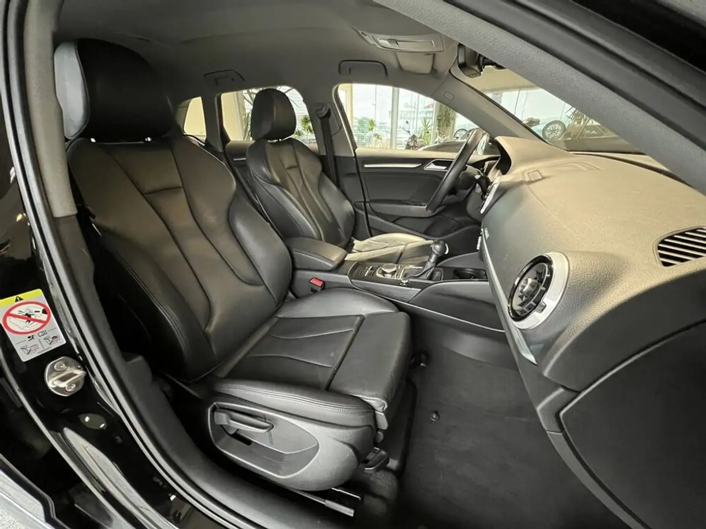 Vehicle image, number 5