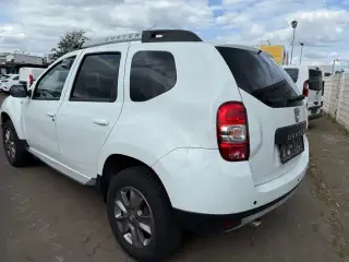 Vehicle image thumbnail, number 4