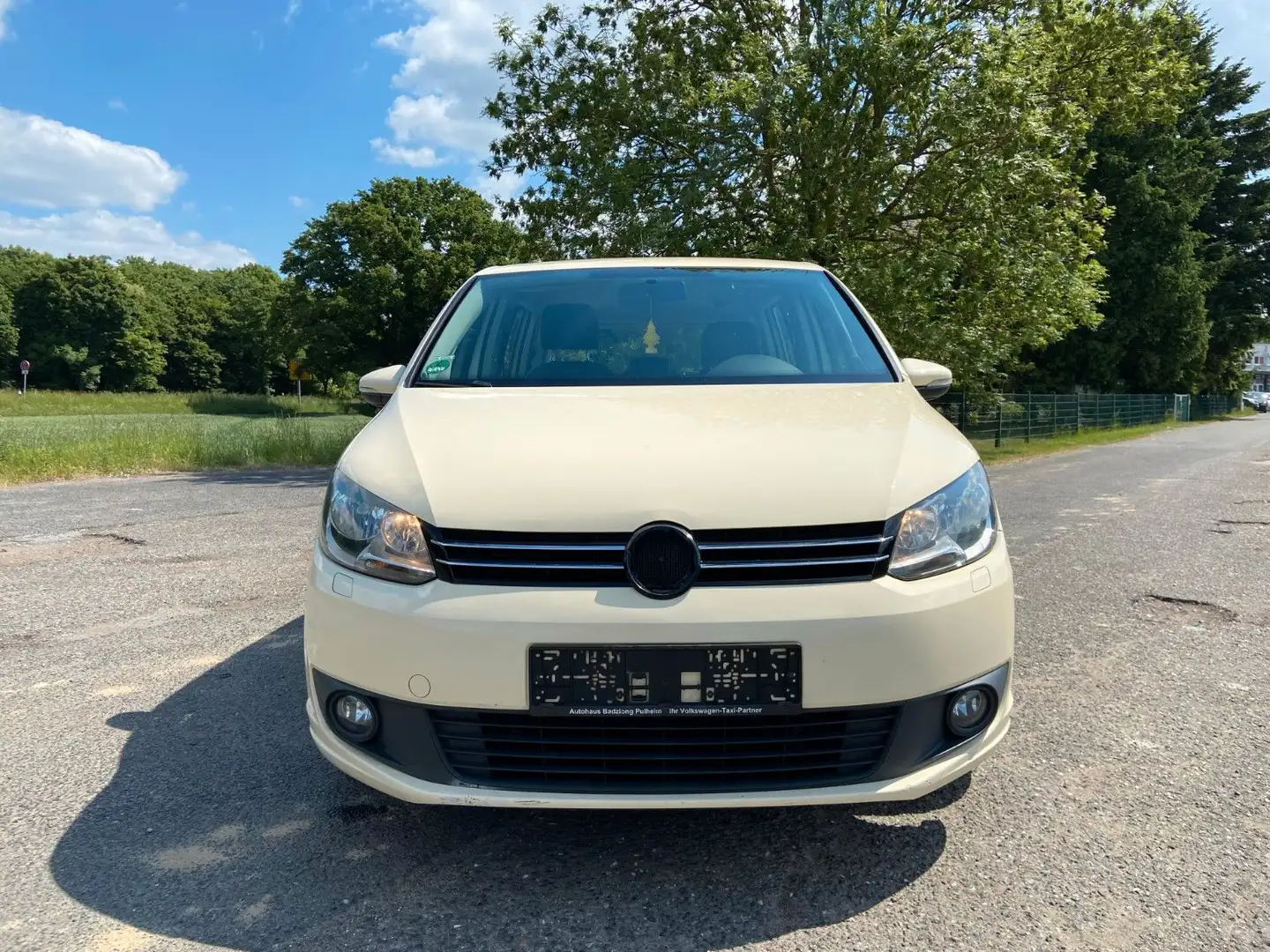 Vehicle image, number 9
