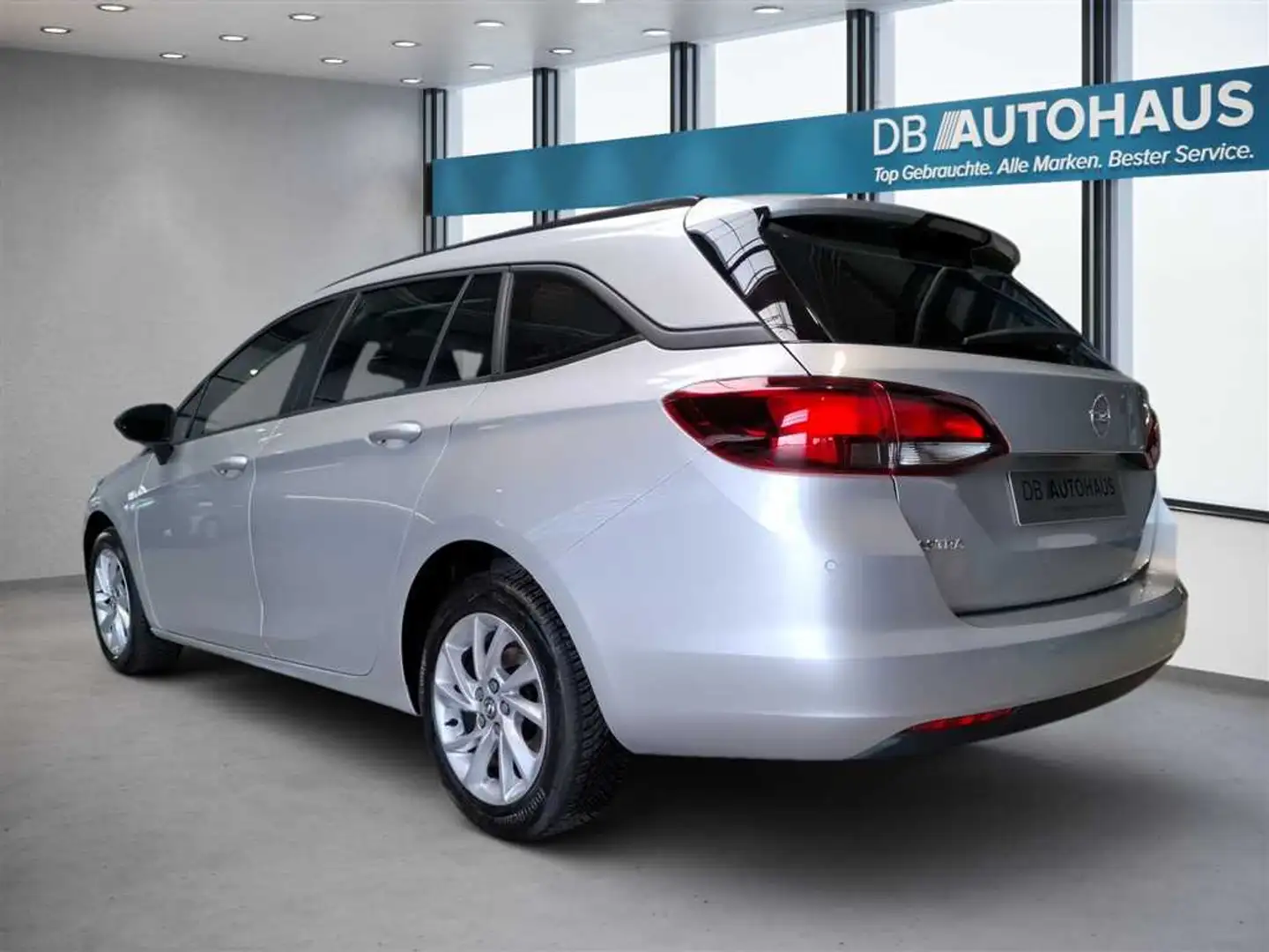 Vehicle image, number 6