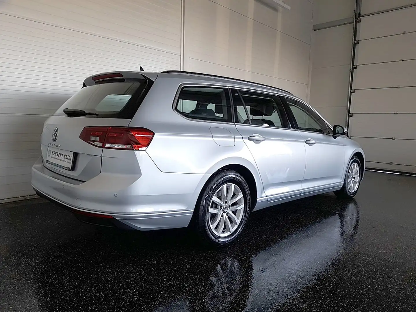Vehicle image, number 2