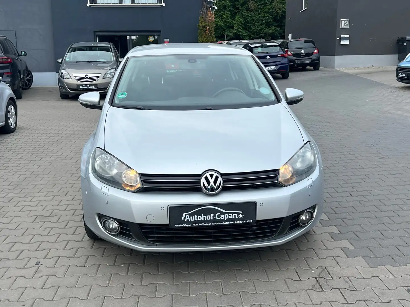 Vehicle image, number 2