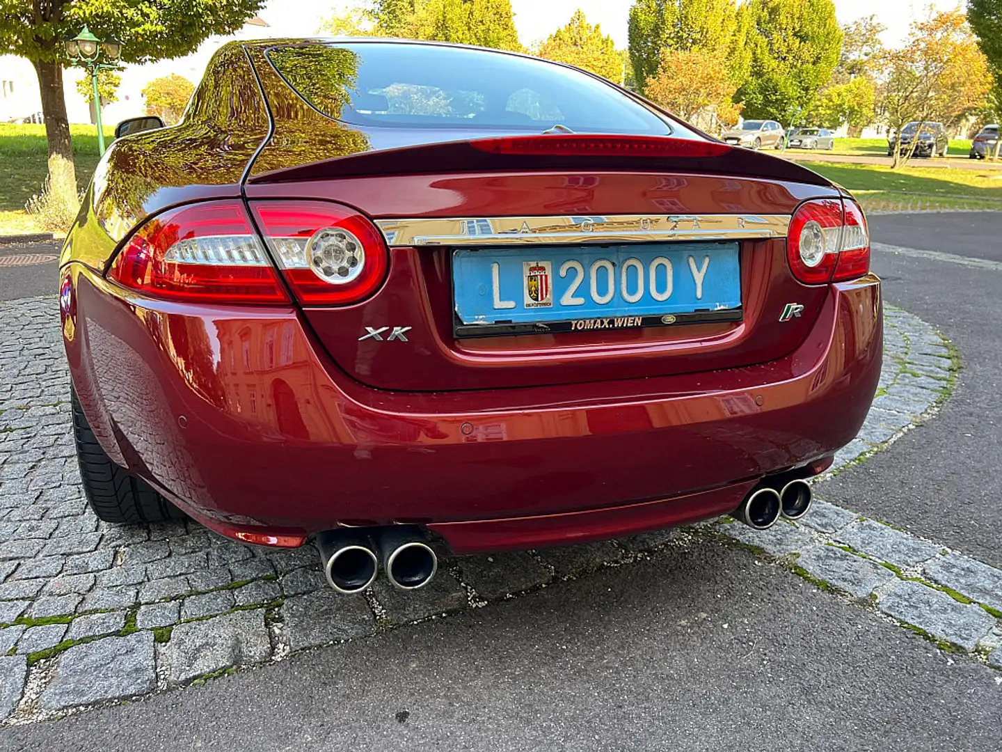 Vehicle image, number 8