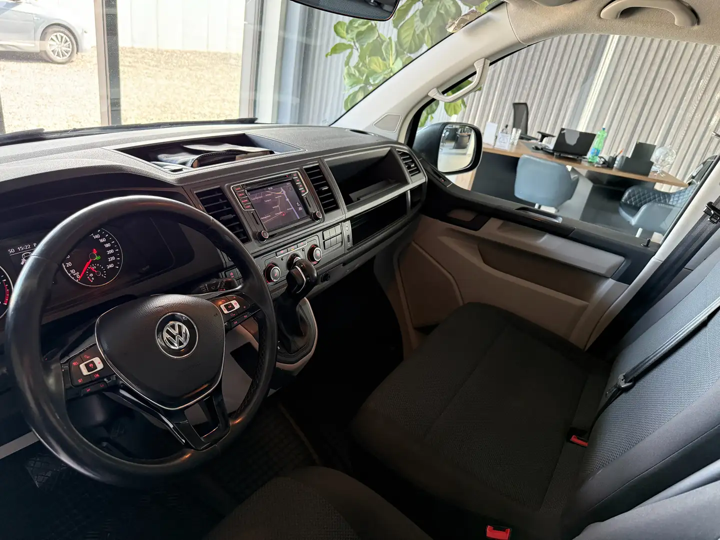 Vehicle image, number 7