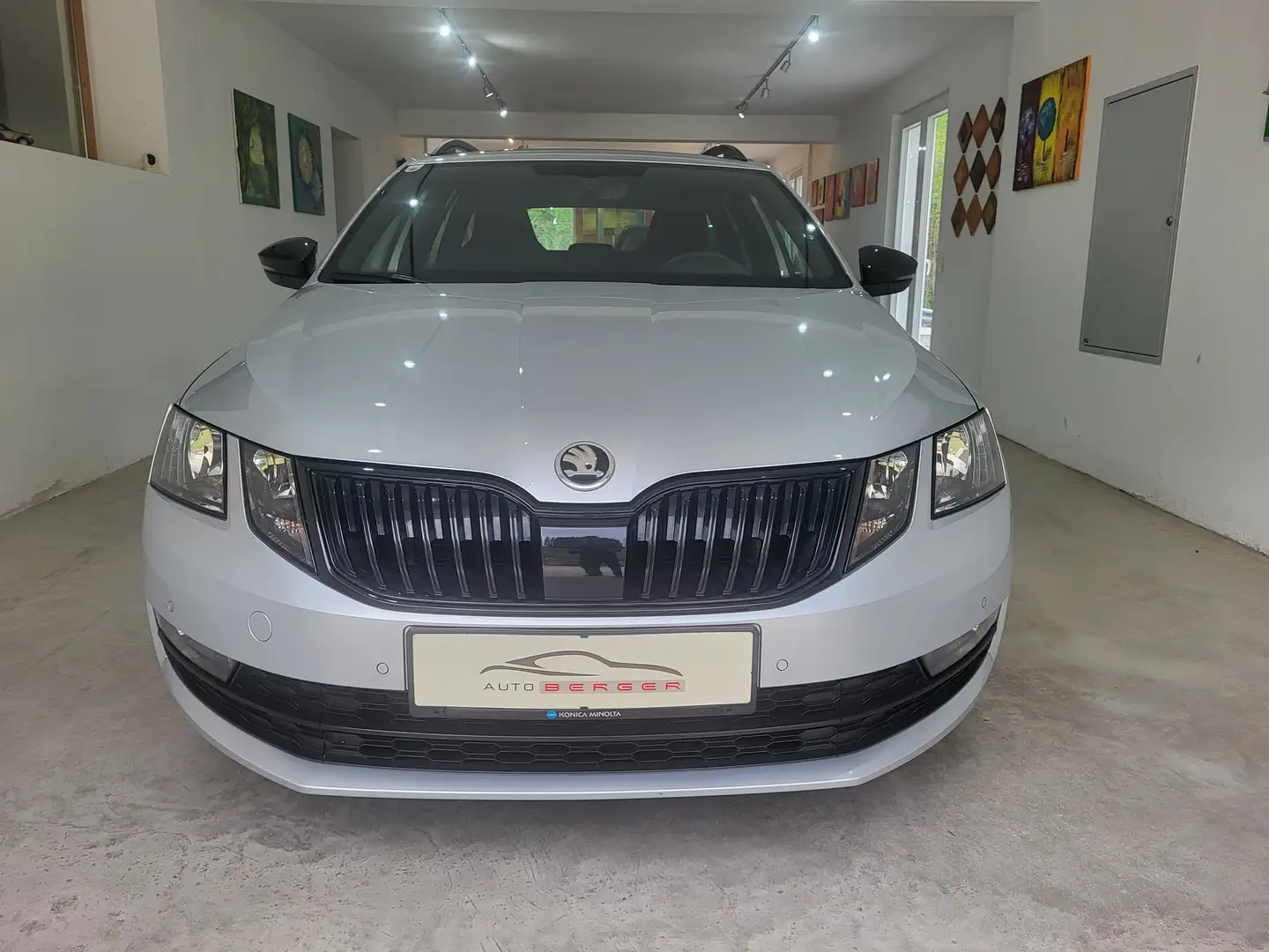 Vehicle image, number 2