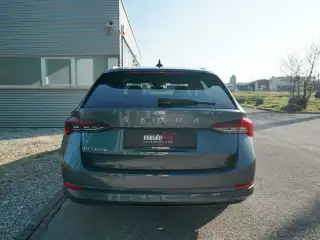 Vehicle image thumbnail, number 5