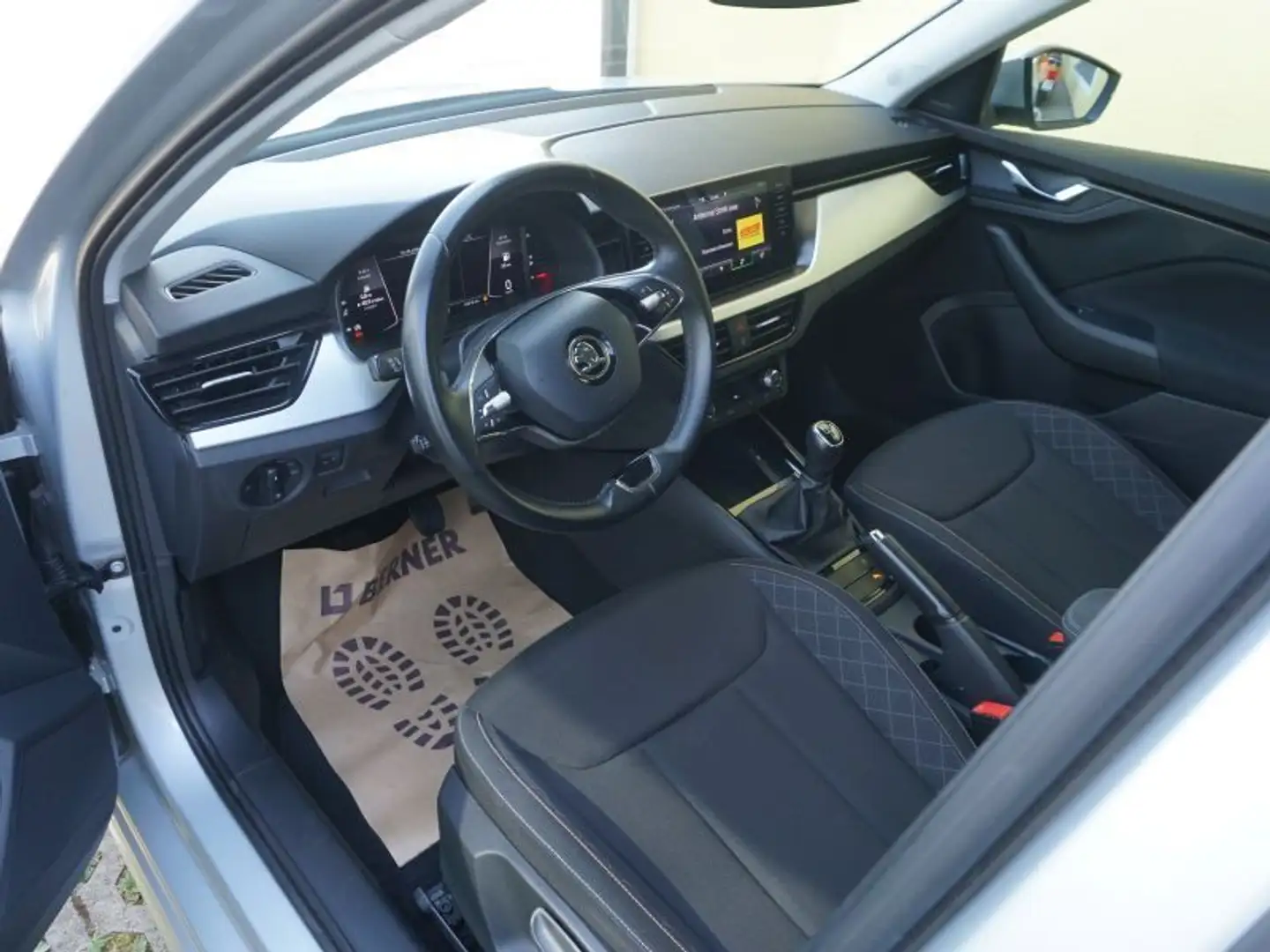 Vehicle image, number 7