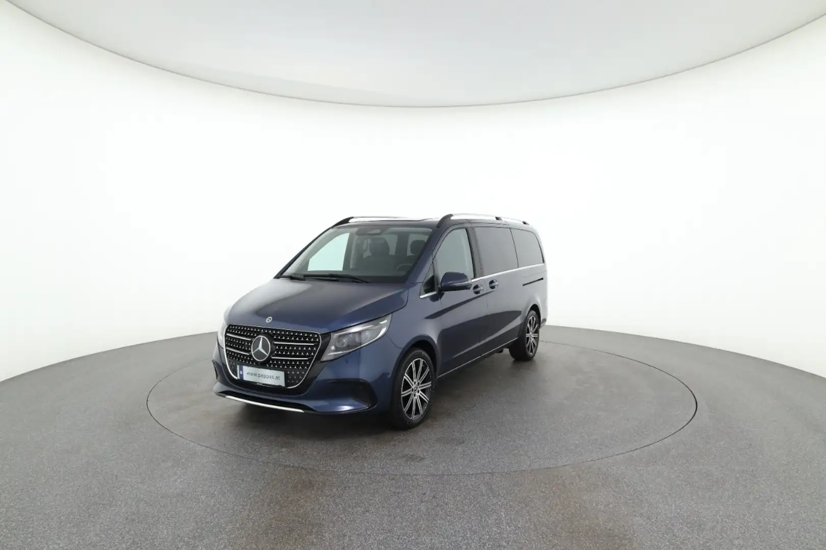 Vehicle image, number 3