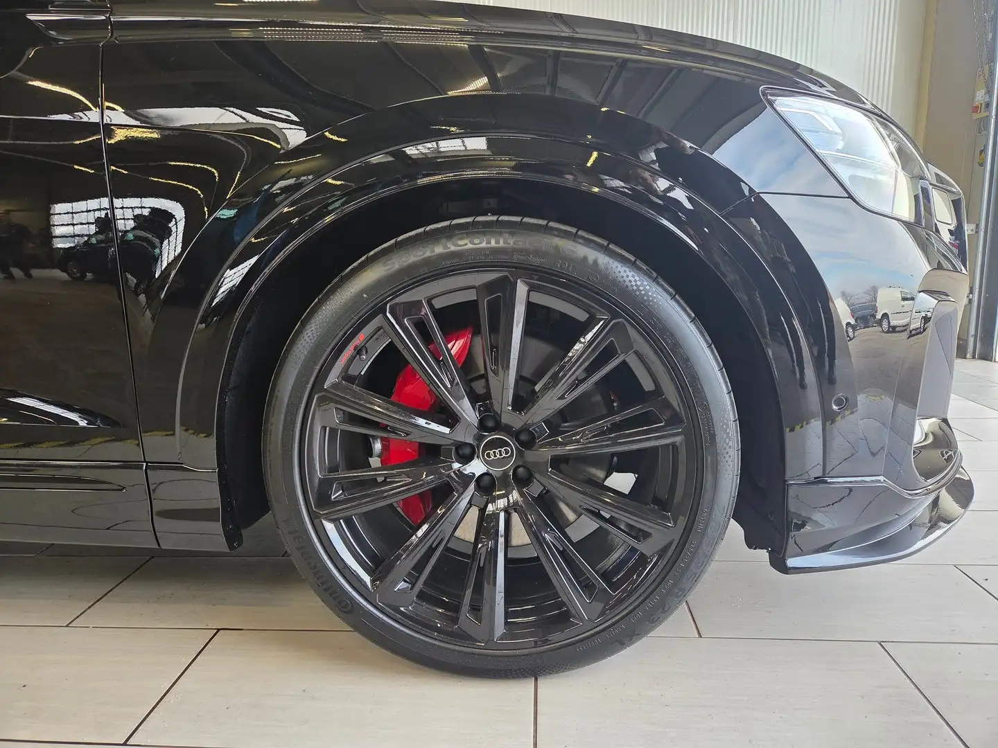 Vehicle image, number 6