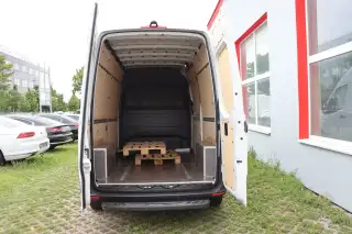 Vehicle image thumbnail, number 9
