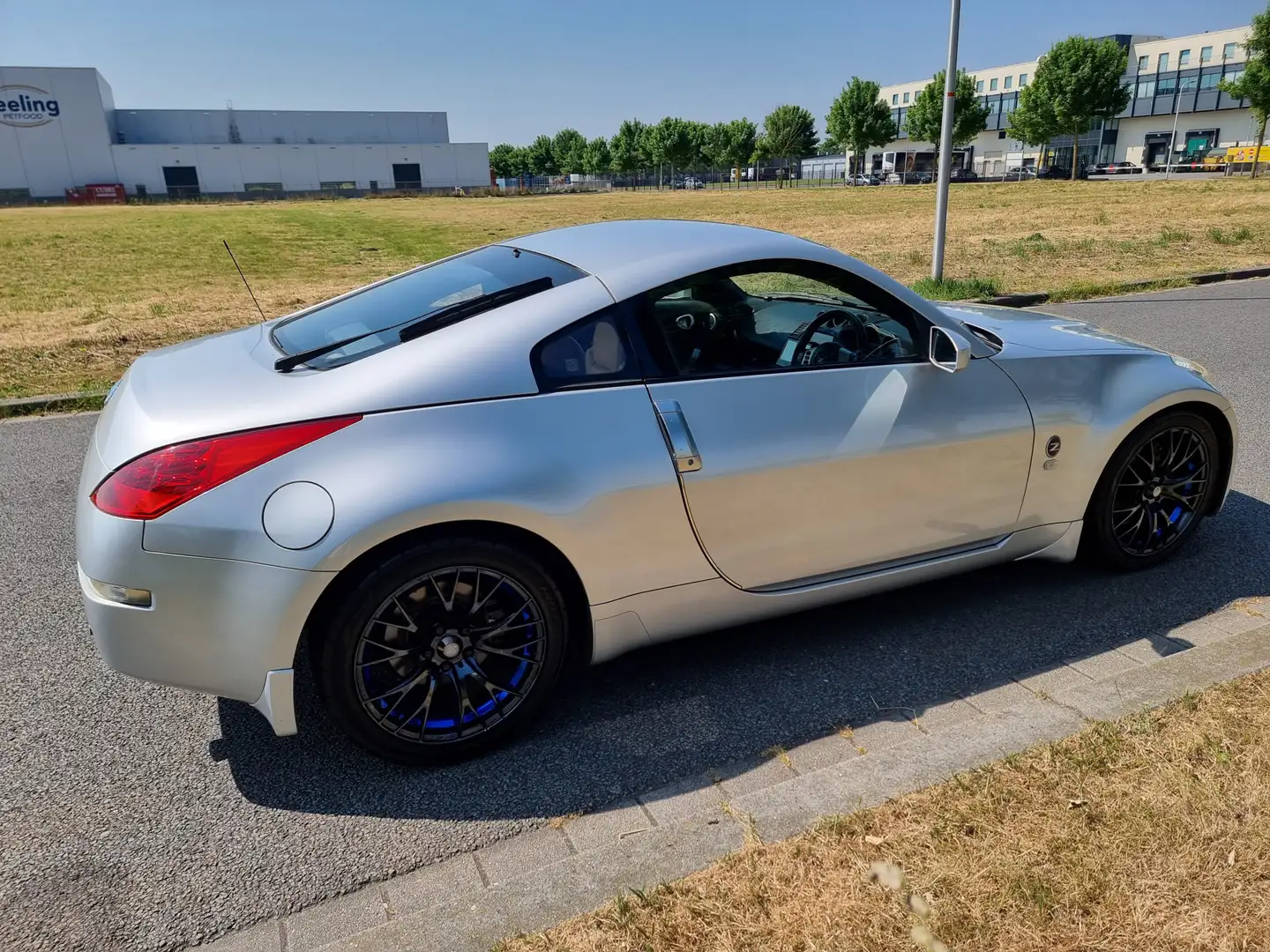 Vehicle image, number 9